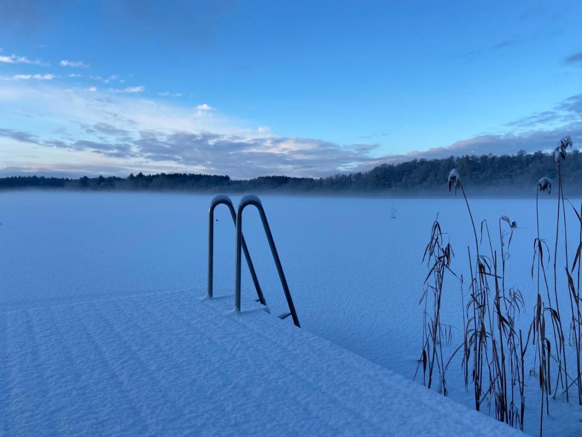 5 Sterne-Ferienhaus Eisvogel Am See Mit Sauna Und Kamin Краков-ам-Зе Экстерьер фото